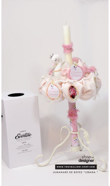 Lumanare de botez pentru fetite cu lebeda fermecata, Lebada Roz Pink Swan 10